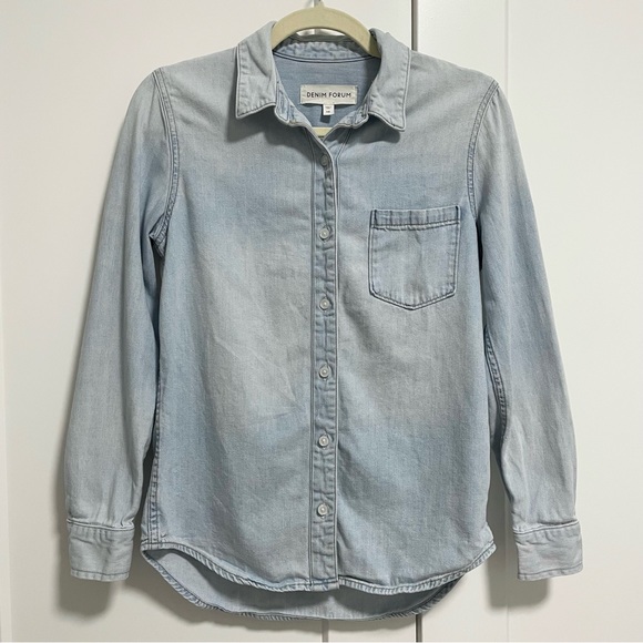 Aritzia Denim Forum Ex-Boyfriend Shirt Size XS // Chambray Button-Up - Picture 2 of 8